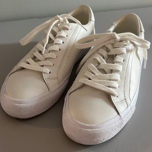 Madewell Sidewalk Low-Top Sneaker in Leather